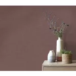 Barna-bordó beütéssel texturált egyszínű (lángálló, mosható) vlies-vinyl tapéta