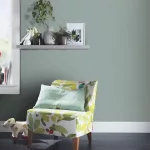 Secret Garden: Egyszínű aquarell kékes lenes hatású textúrájú (lángálló, mosható) vlies-vinyl tapéta