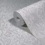 Ritus: Szürkésfehér alapon fémes halványkék virág mintás (mosható) vlies-vinyl tapéta