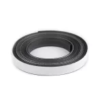 Öntapadós mágnes szalag (1,3 cm széles, 3 méter hosszú tekercsben)