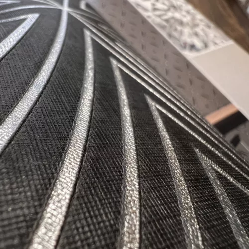 Metálos kollekció Speciel FX2: Antracit-ezüst geometrikus sugárjáték mintás (mosható) vlies-vinyl tapéta