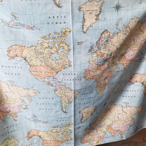 Kék világtérképes dekortextil