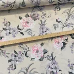 Ekrüs alapon h-rózsaszín-h.lilás rózsás dekortextil (G)