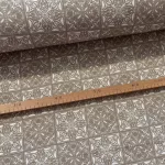 Natúros alapon fehér csempemintás dekortextil (TA)