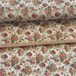 2,19 m EGYBEN KÉRHETŐ Világos alapon mályvás-sárga rózsás dekortextil