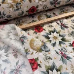 Natúr a. fehér mikulásvirágos-csengős-gömbdíszes karácsonyi dekortextil (TH)
