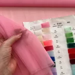 Közép rózsaszín fátyol tüll (300 cm széles) (43)