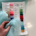 0,83 m EGYBEN KÉRHETŐ Vízkék fátyol tüll (300 cm széles) (59)