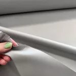 V. szürke (vízhatlan, UV-álló) közepes vastagságú gyöngyvászon (#33 250D)