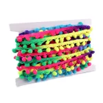 Szivárvány POM-POM szalag (3 cm-es, kisebb)