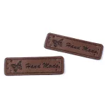 Műbőr Hand made feliratos felvarrható vagy ragasztható címke (5 * 1,5 cm-es)