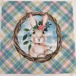 1 pici lyuk van rajta EXTRA AKCIÓS: Kör koszorúban húsvéti nyuszis textil panel (44*44 cm)