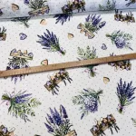 Fehér alapon levendula a polcon vízlepergető szövet