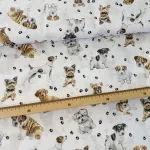 Fehér alapon kutyás 160 cm sz. pamutvászon