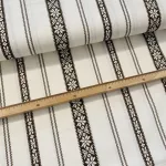 Fehér alapon barna szőttes (száda) mintás kékfestő jellegű pamutvászon