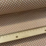 Praliné barna alapon 2 mm-es kispöttyös pamutvászon (Praline 7676)