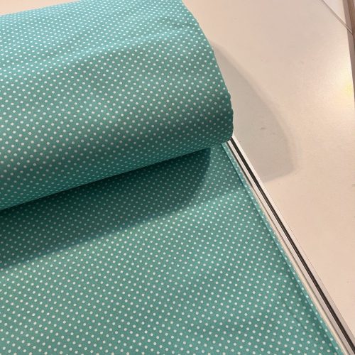 0,63 m EGYBEN KÉRHETŐ Türkiz alapon 2 mm-es kispöttyös pamutvászon (7676 Aqua Green)