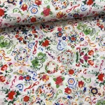 Fehér alapon modern népies pamutvászon