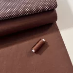 1,45 m Foltos EGYBEN KÉRHETŐ Csokibarna egyszínű pamutvászon (Chocolate B. TPX 18-1222)