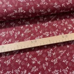 Bordó alapon fehér pitypangos kékfestő jellegű pamutvászon