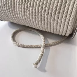 Bézs 5 mm-es poliester zsinór (#031)
