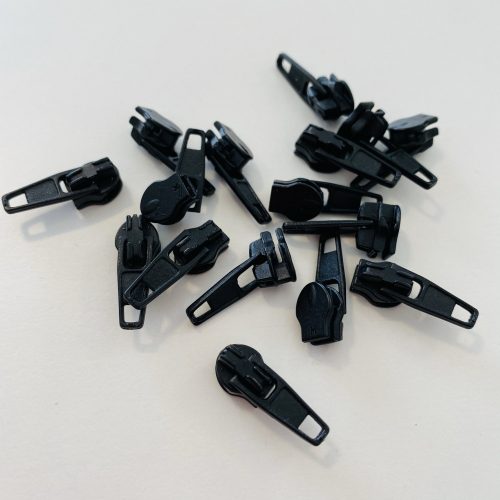 Automata cipzár KOCSI méteres cipzárhoz FEKETE színben (3 mm-es, RT0-ás)