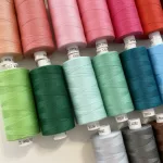 Moon cérna (poliester, 1000 yard) több színben