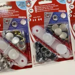 Koh-i-Noor Auto Moto fém patent 15 mm-es, rozsdamentes (10 db-os) beütő aparáttal több színben