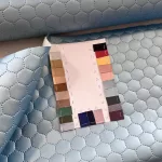 Steppelt műbőr flíz béléssel: Metál babakék (#18)