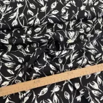 Fekete alapon FEHÉR tulipános viszkóz voile